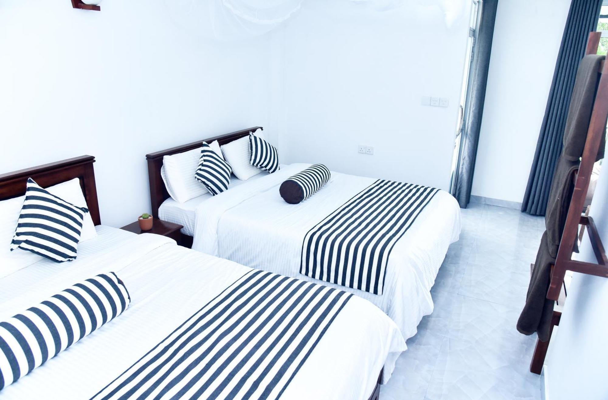 Dawn View Home Stay إيلا الغرفة الصورة